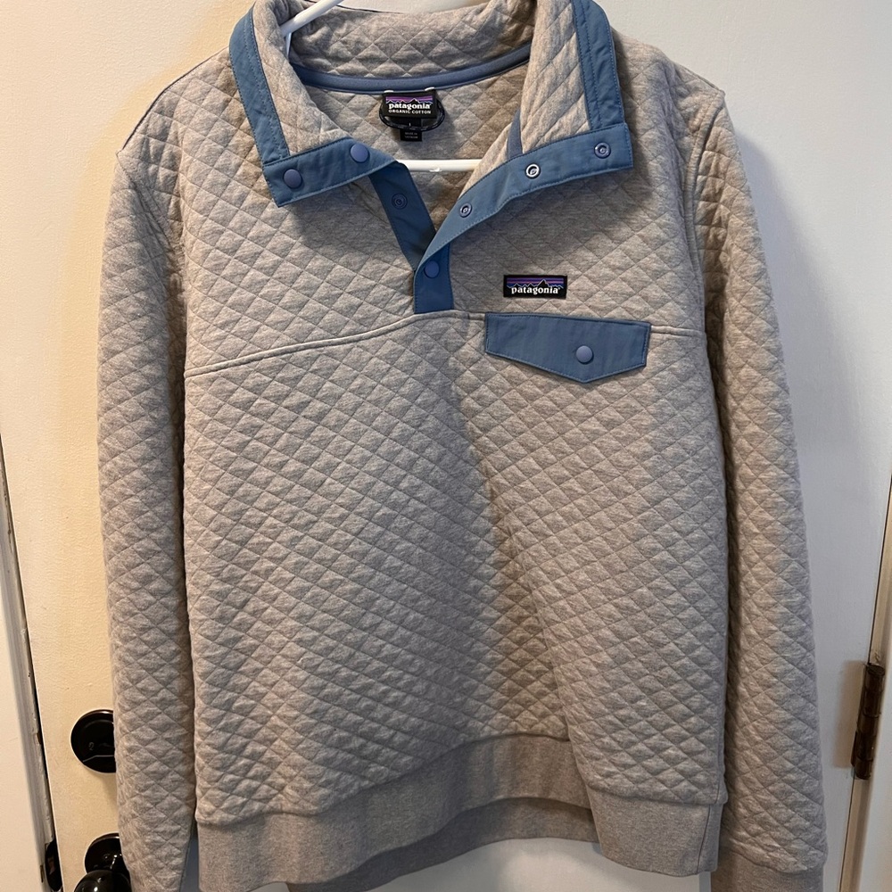 Patagonia Women’s Grey Quilted Sweater